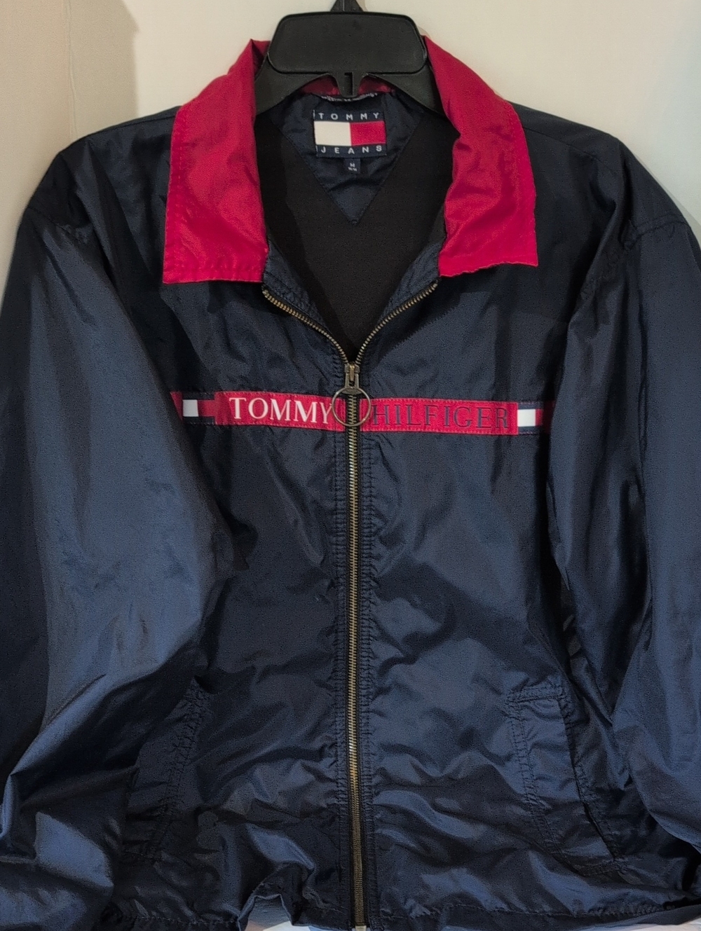 Vintage 90s Tommy Hilfiger Navy & Red Windbreaker Jacket, Men med